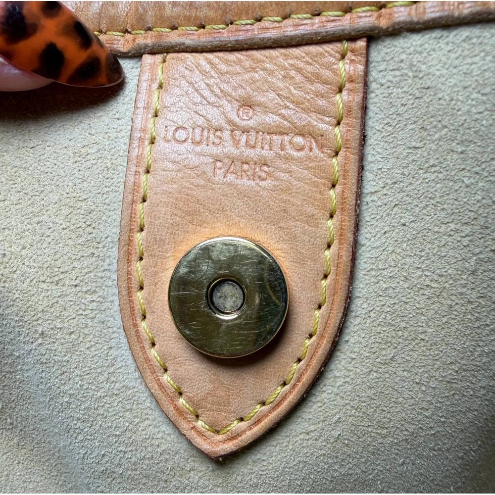Louis Vuitton Galleria PM Monogram Shoulder Bag with COA - Picture 7 of 16